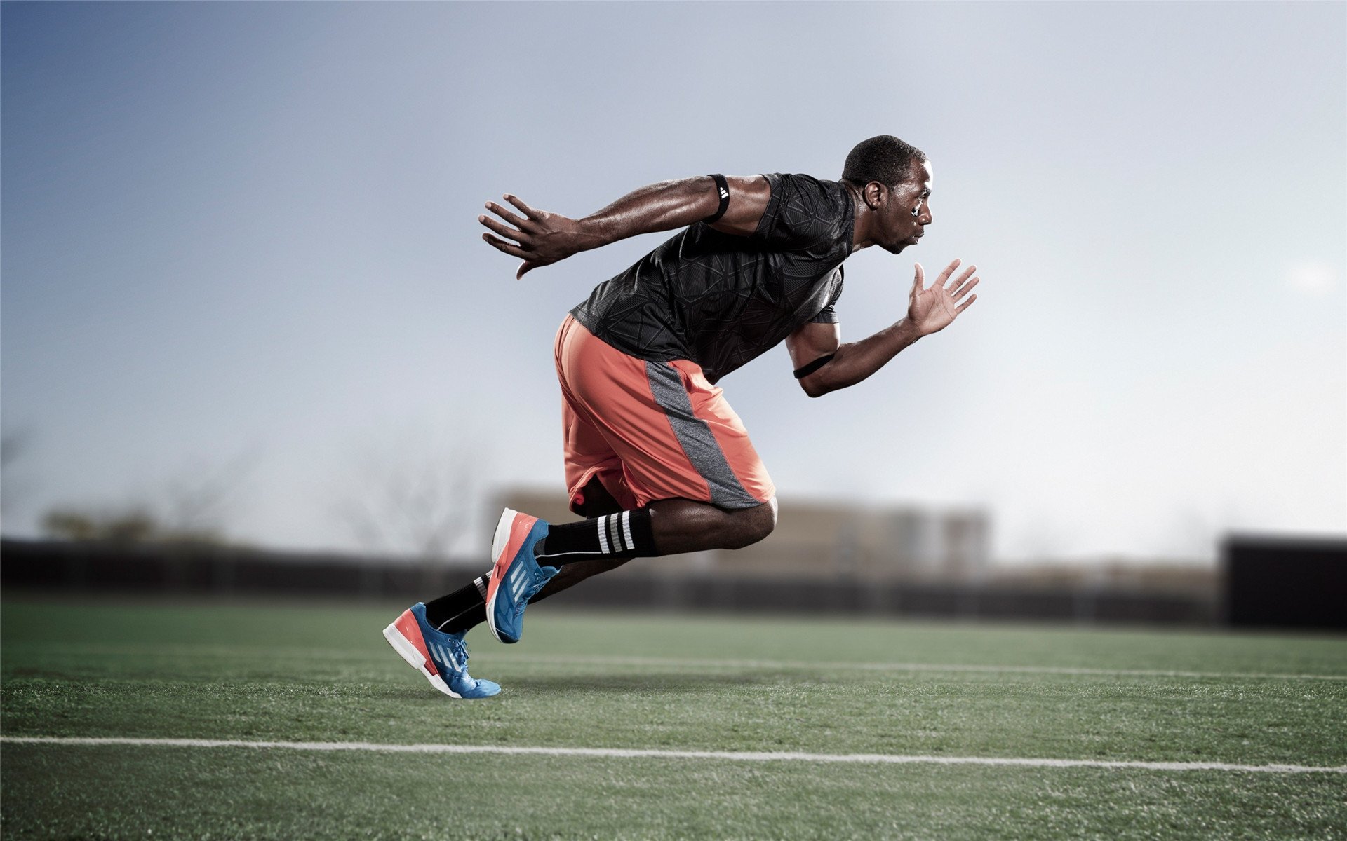 冰与火之歌,当钢铁防守撞上天才接管,我们看到了篮球的两极之美